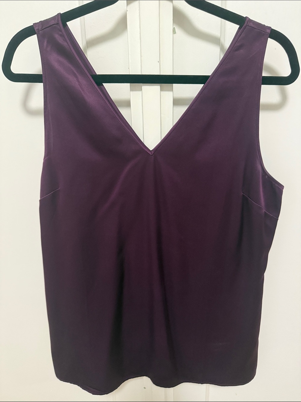 Ravella V-Neck Sleeveless Silk Tank Top - Deep Plum
